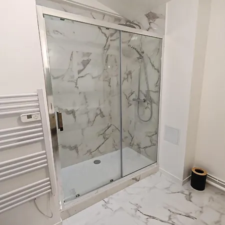 Le Tranquille Centre アパート